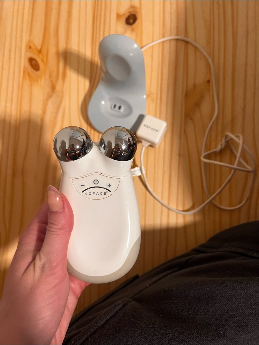 NuFACE Mini Microcurrent Facial Toning Device - White with Silver Spheres